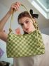 Retro Checkered Pattern Shoulder Bag