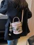 Mini Cartoon Bear Graphic Bucket Bag With Bag Charm